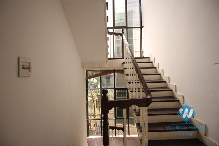 Nice apartment in the heart of Tay Ho, Ha Noi for rent