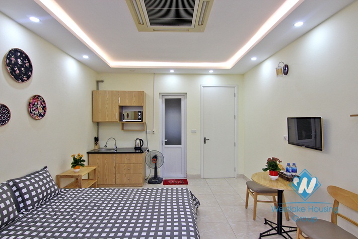 Lovely brand new studio on Lac Long Quan, Tay Ho