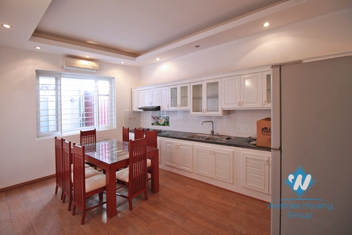 Yen Phu island spacious apartment for rent with huge balcony & bathtub 