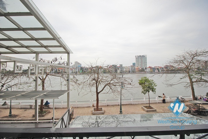 New apartment with lake view for rent in Tay ho area 