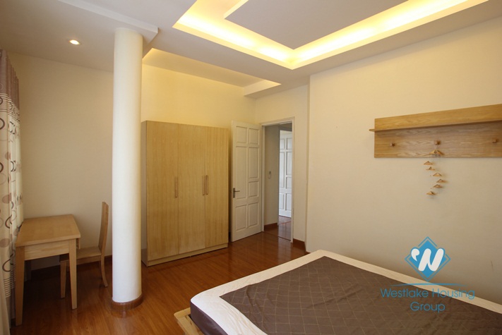 Apartment with lake view for rent in Tran Vu st, Ba Dinh district 