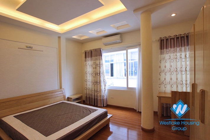 Apartment with lake view for rent in Tran Vu st, Ba Dinh district 