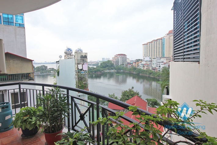 Stunning executive residence apartment for rent in Truc Bach lake, Ba Dinh, Hanoi 
