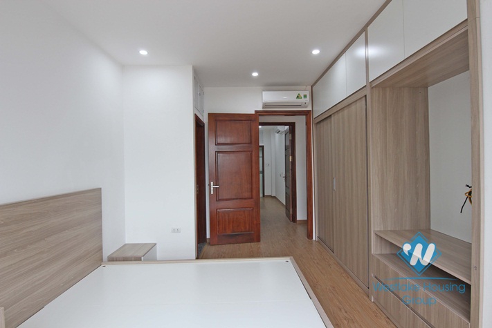 Spacious modern apartment newly done in Au Co alley way, Tay Ho, Hanoi
