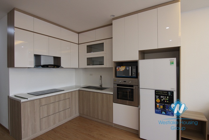 Spacious modern apartment newly done in Au Co alley way, Tay Ho, Hanoi