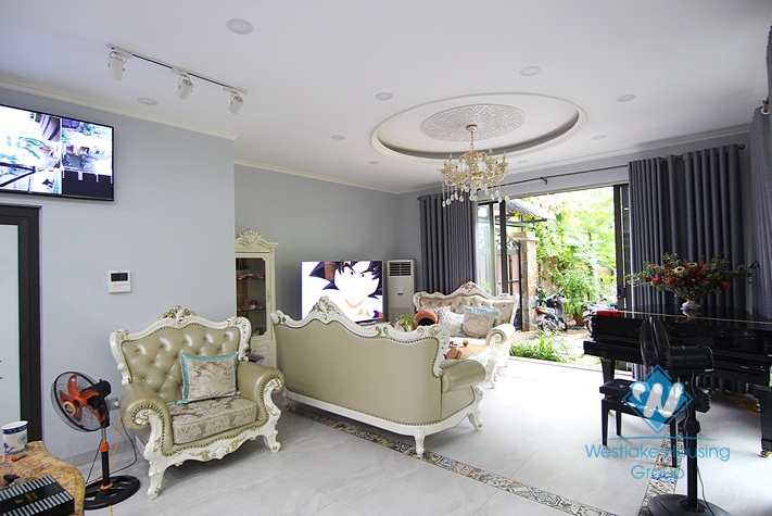 Gorgeous swimming pool garden villa for rent in Tay Ho