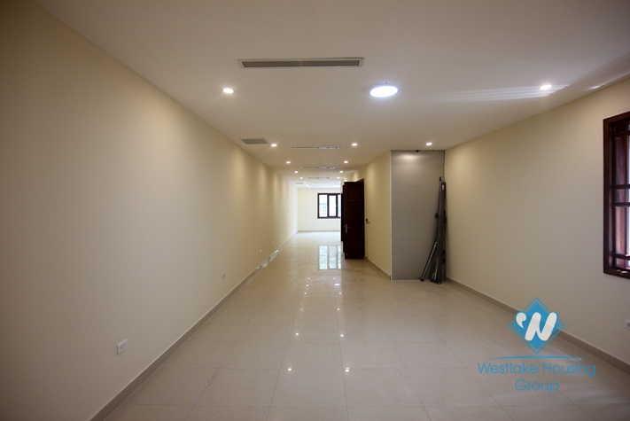 Nice and big office for rent in Tay Ho district