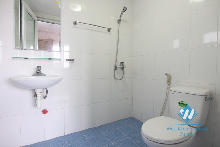 Spacious two bedroom for rent on Xuan Dieu, Tay Ho, Hanoi