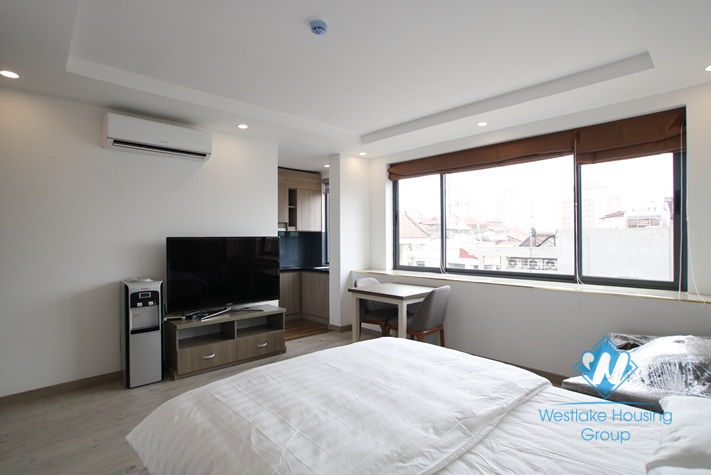 Nice studio for rent on Hoang Quoc Viet, Cau Giay