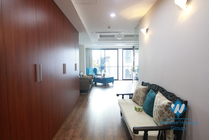 Luxurious apartment for rent in Truc Bach, Ba Dinh