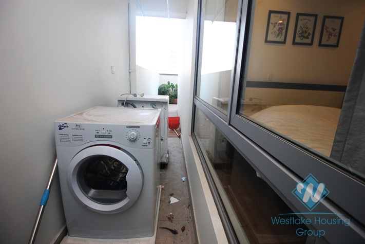 Luxury three bedrooms apartment for rent in Vinhome Nguyen Chi Thanh, Ha Noi