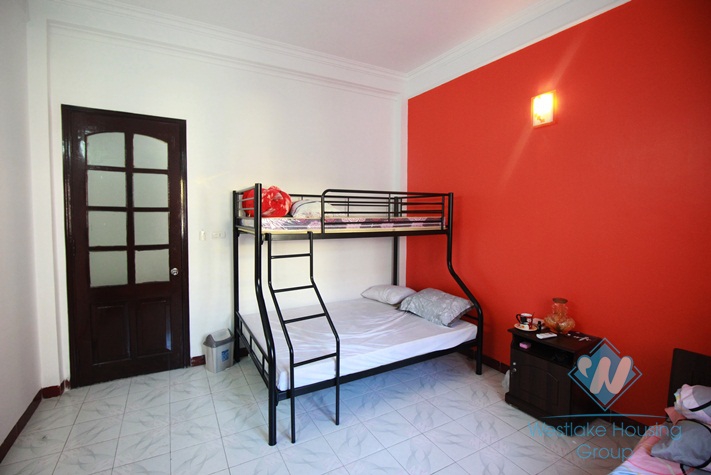 Nice, centrally located house on De La Thanh, Dong Da, Hanoi