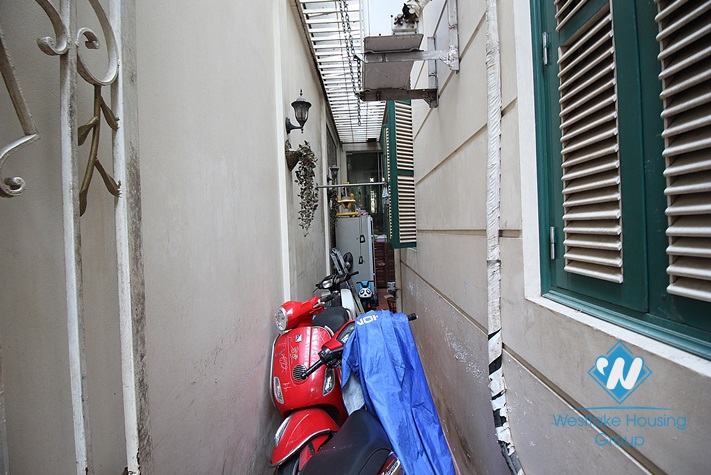 Spacious house with large court yard for rent in Tay Ho, Ha Noi