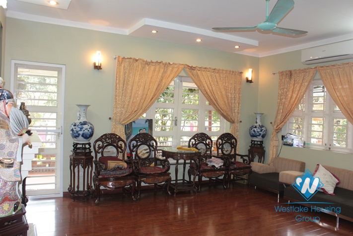 House with large garden for lease in An Duong street, Tay Ho, Hanoi