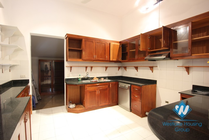 House with nice yard and balcony to rent in Tay Ho