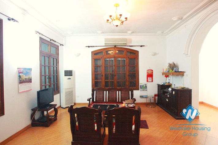 Quiet house for rent in Dang Thai Mai Street, Tay Ho, Hanoi