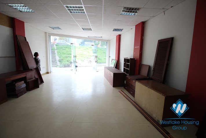 Office available for lease in Tay Ho district, Hanoi