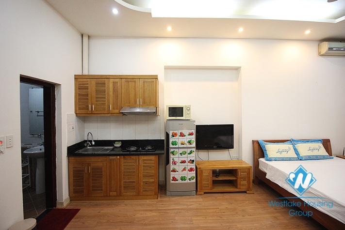 Bright and clean studio apartment in Tay Ho