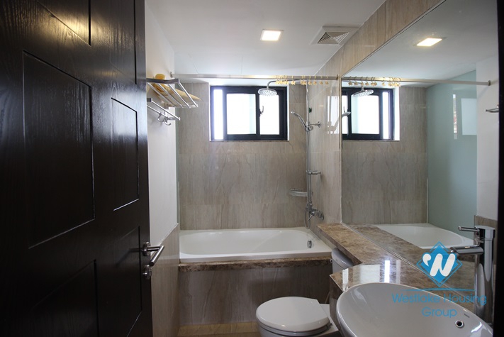 Single apartment with lots of light for rent in Tay Ho