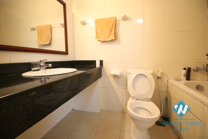 Cheap price apartment for rent in Ciputra area, Tay Ho, Hanoi.