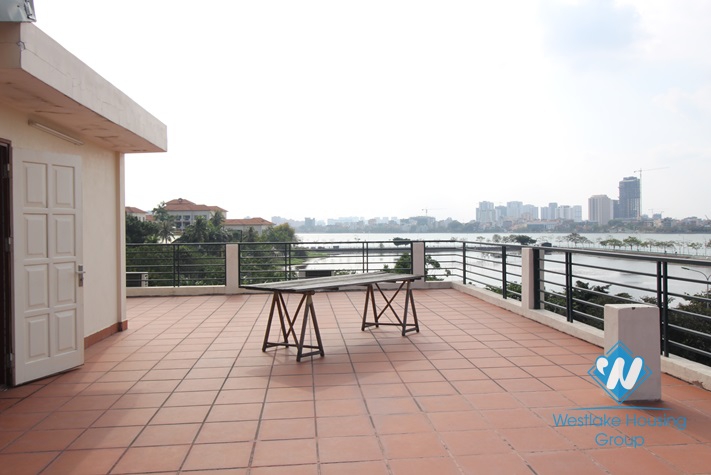 Stunning garden villa rental in Tay Ho with fantastic lake view