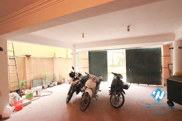 Quiet house for rent in Dang Thai Mai Street, Tay Ho, Hanoi