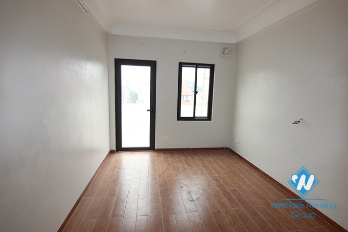 Nice house suitable for office or business in Au Co st