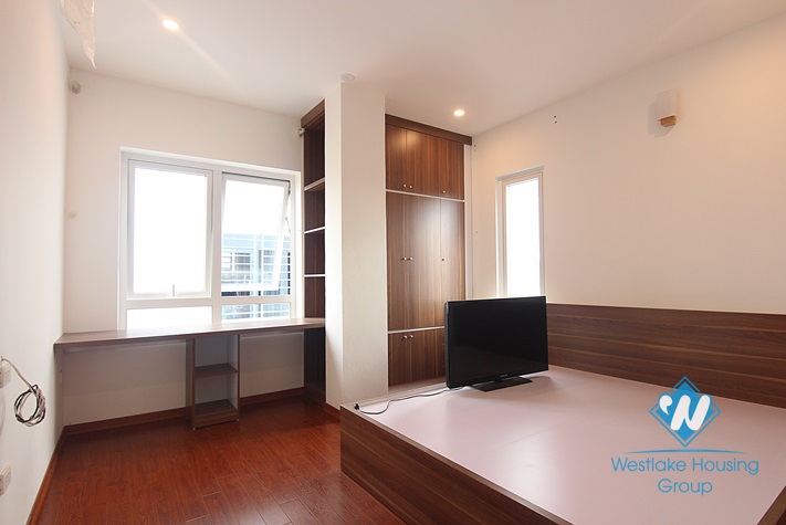 02 bedrooms apartment for rent in Au co st, closed flower market 