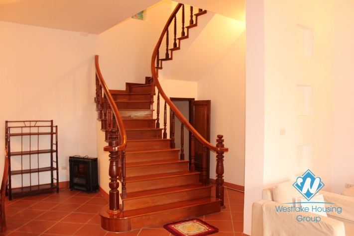 Cosy house with lake view for rent in Au Co street, Tay Ho, Hanoi