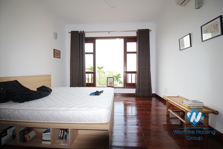 Stunning garden villa rental in Tay Ho with fantastic lake view