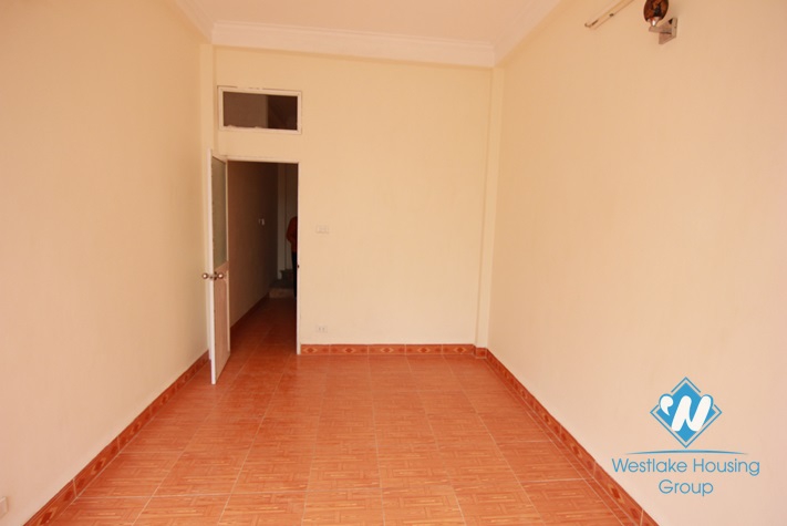 Cheap Unfurnished House Rent in Westlake Area 