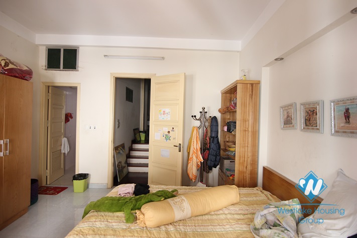 Quiet and cheap house for rent in Tay Ho area