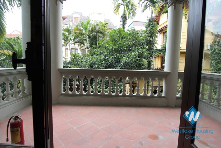 House with nice yard and balcony to rent in Tay Ho