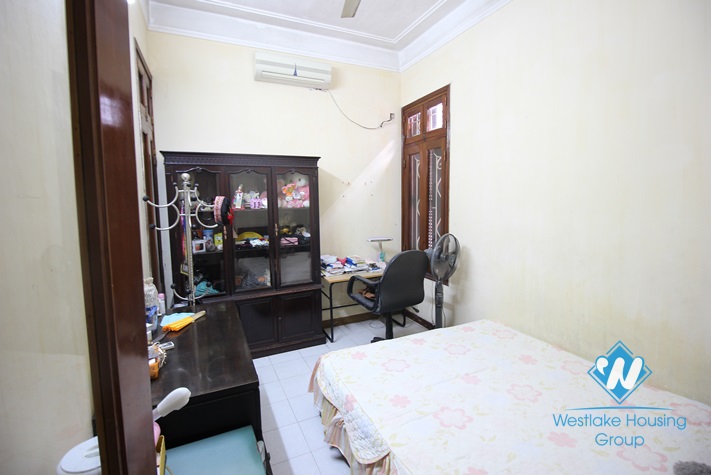 Low priced large house with garage for rent in Tay Ho