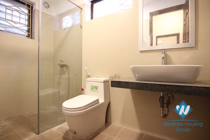 Quiet house with yard for rent in Tay Ho district.Ha Noi