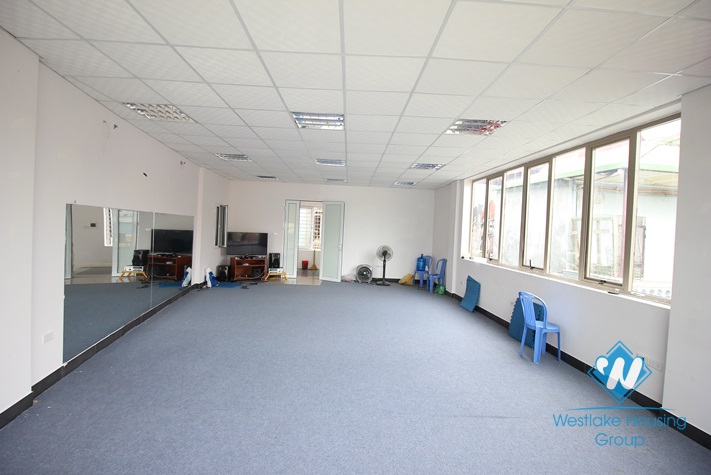 Office available for lease in Tay Ho district, Hanoi