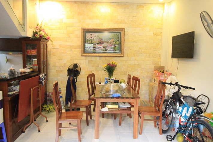 Small house with 3 bedrooms for rent in Au co st, Tay Ho area 