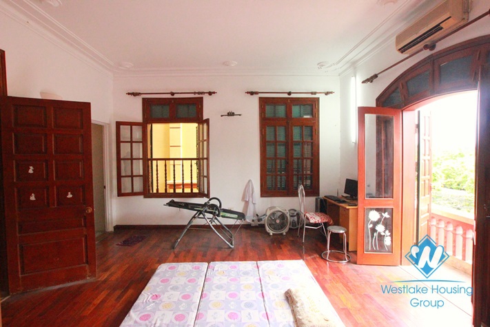 Quiet house for rent in Dang Thai Mai Street, Tay Ho, Hanoi