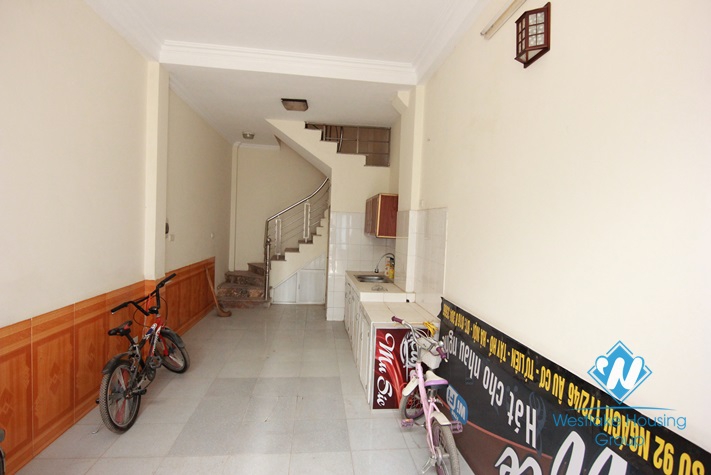 Cheap Unfurnished House Rent in Westlake Area 