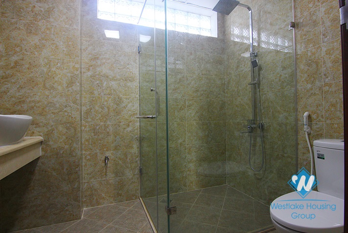 02 bedrooms apartment for rent in Au co st, closed flower market 