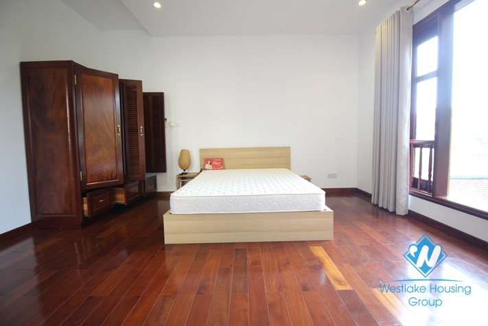 Stunning garden villa rental in Tay Ho with fantastic lake view