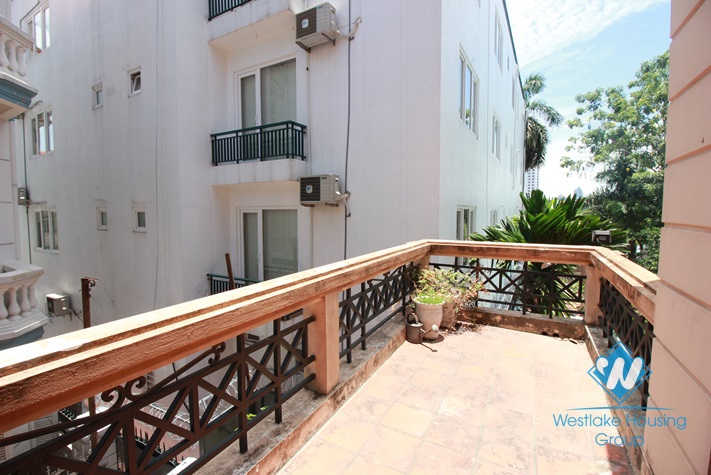 Beautiful house on the lake for rent in Tay Ho, Hanoi