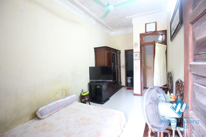 Low priced large house with garage for rent in Tay Ho