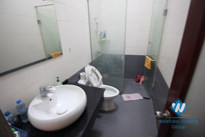 Low priced large house with garage for rent in Tay Ho