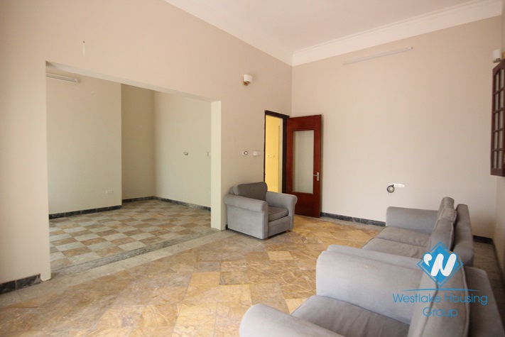 Quiet house with yard for rent in Tay Ho district.Ha Noi