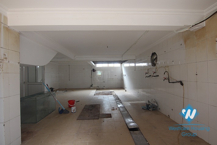 Nice house is suitable for restaurant or office for rent in Tay Ho