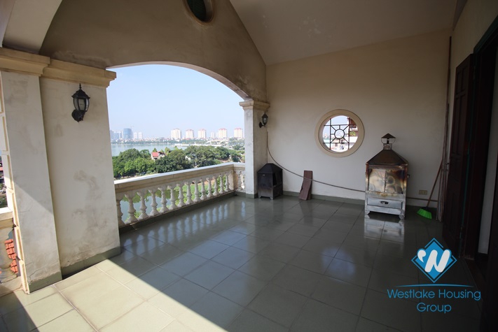 06 bedrooms house for rent in Tay Ho area.