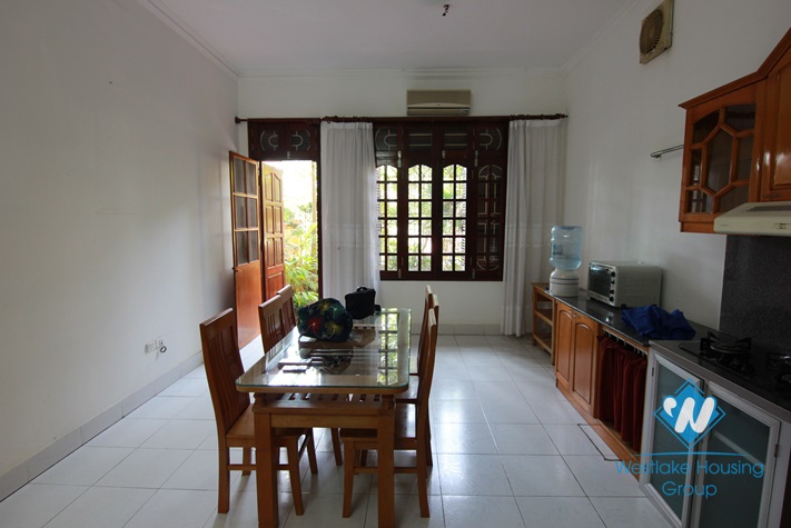 Small house with lake view available for rent on Au Co street, Tay Ho, Hanoi, fully furnished.