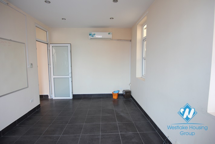 04 bedrooms house for rent in Tay Ho area. Fully furnished