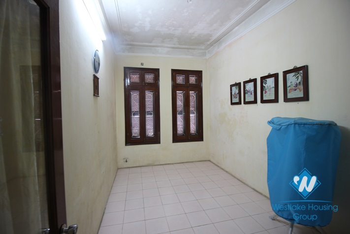Low priced large house with garage for rent in Tay Ho